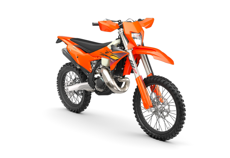 PHO BIKE 90 REVO KTM enduro 150 xc w us right front view studio image SALL AEPI V1